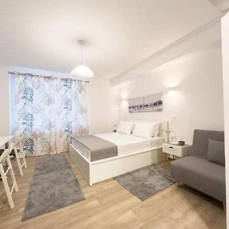 Petite Retreat In Kolonaki, Athens /Netflixアパートメント エクステリア 写真