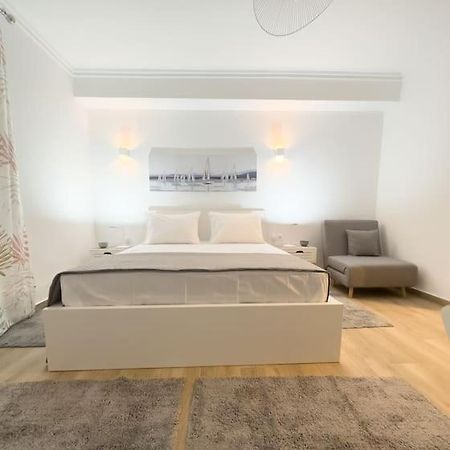 Petite Retreat In Kolonaki, Athens /Netflixアパートメント エクステリア 写真