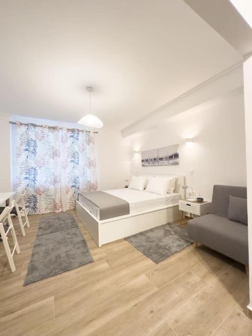 Petite Retreat In Kolonaki, Athens /Netflixアパートメント エクステリア 写真