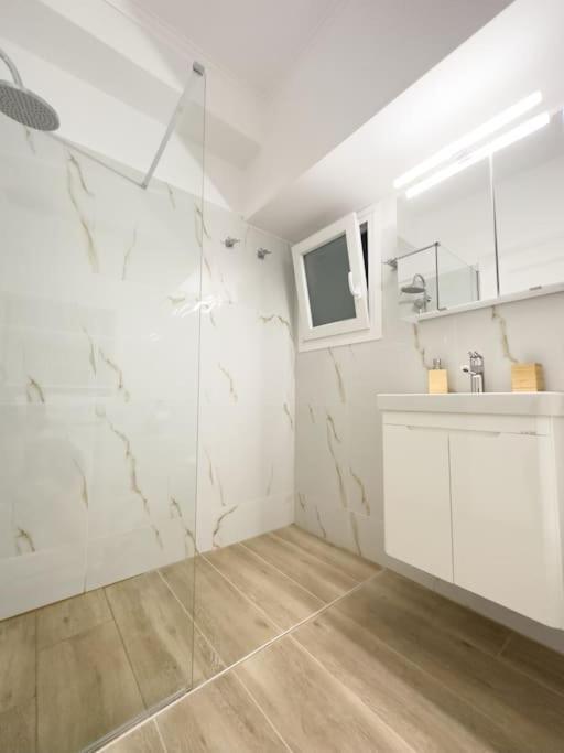 Petite Retreat In Kolonaki, Athens /Netflixアパートメント エクステリア 写真