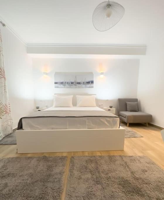 Petite Retreat In Kolonaki, Athens /Netflixアパートメント エクステリア 写真