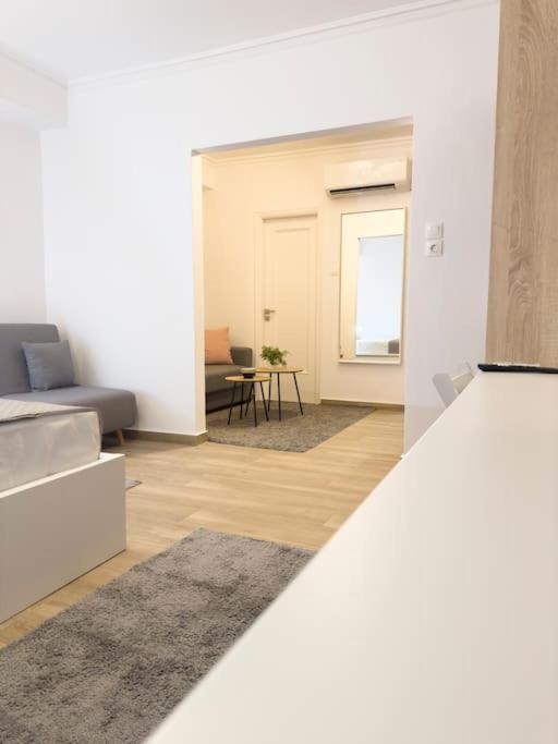 Petite Retreat In Kolonaki, Athens /Netflixアパートメント エクステリア 写真
